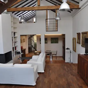 Appartement Casa Di Mario In Centro Storico Con Due Da Letto E Terrazze, Cagliari